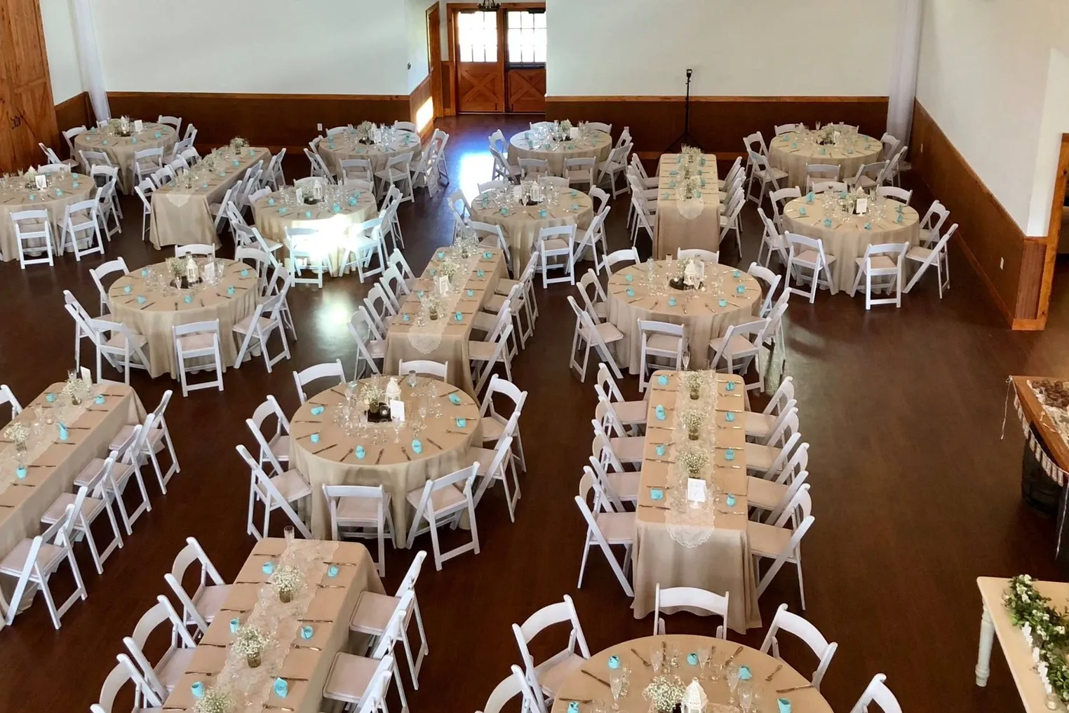 Ballroom set with round and long tables in ivory